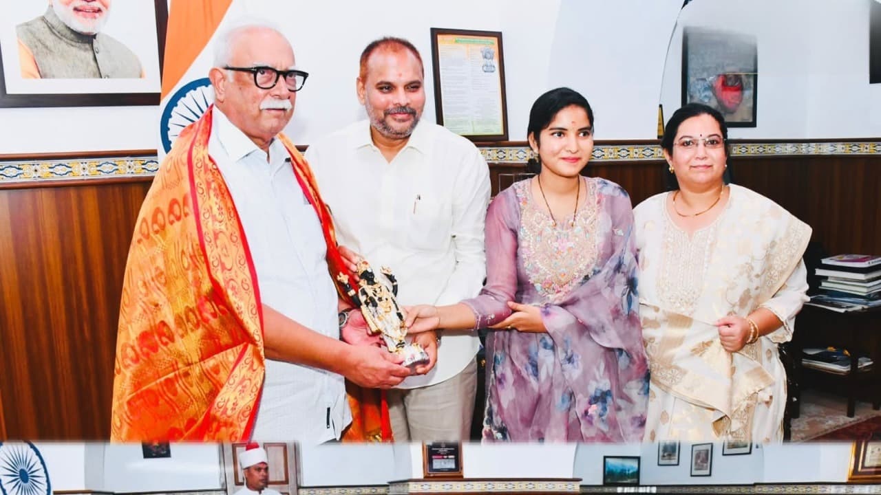 గోవాలో అశోక్‌ గజపతిరాజును కలిసిన టీడీపీ నేతలు
