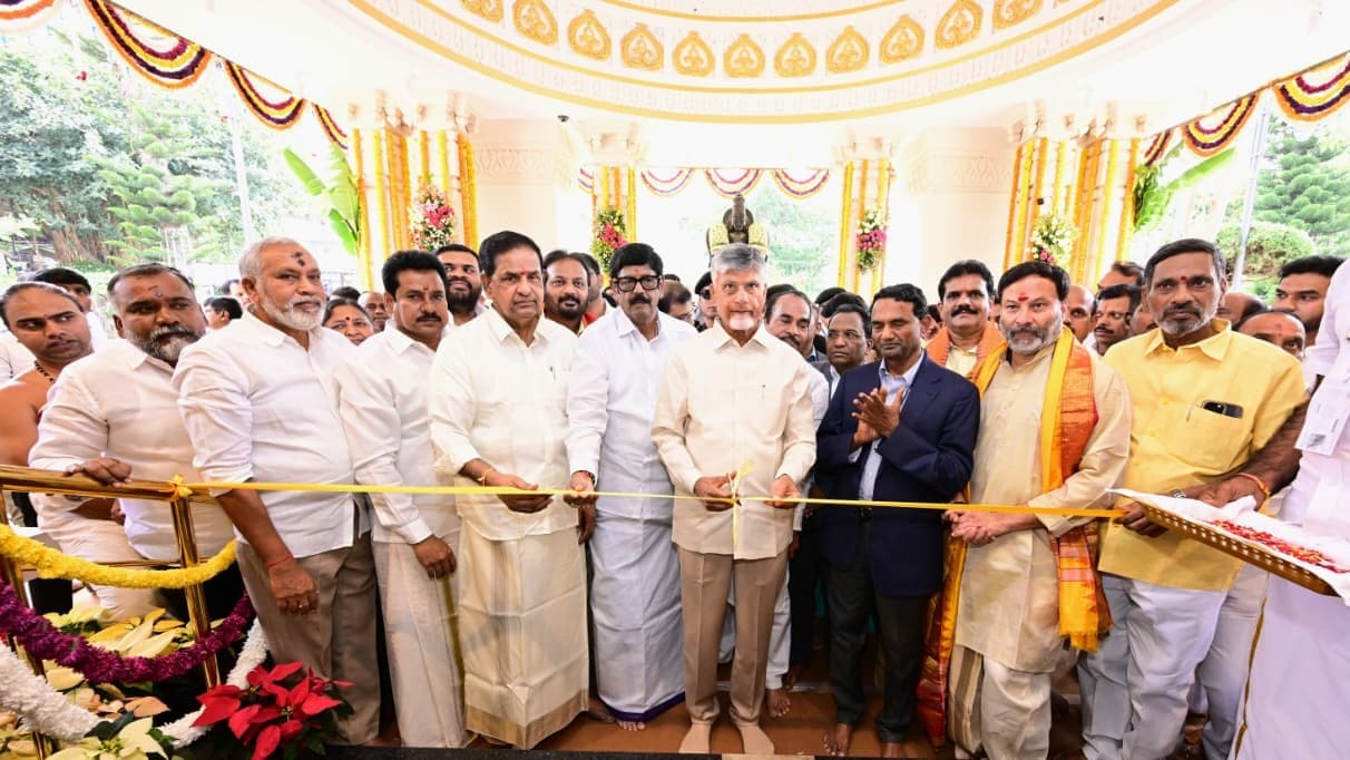 శ్రీవారి వైభవానికి కొత్త ప్రణాళికలు: చంద్రబాబు