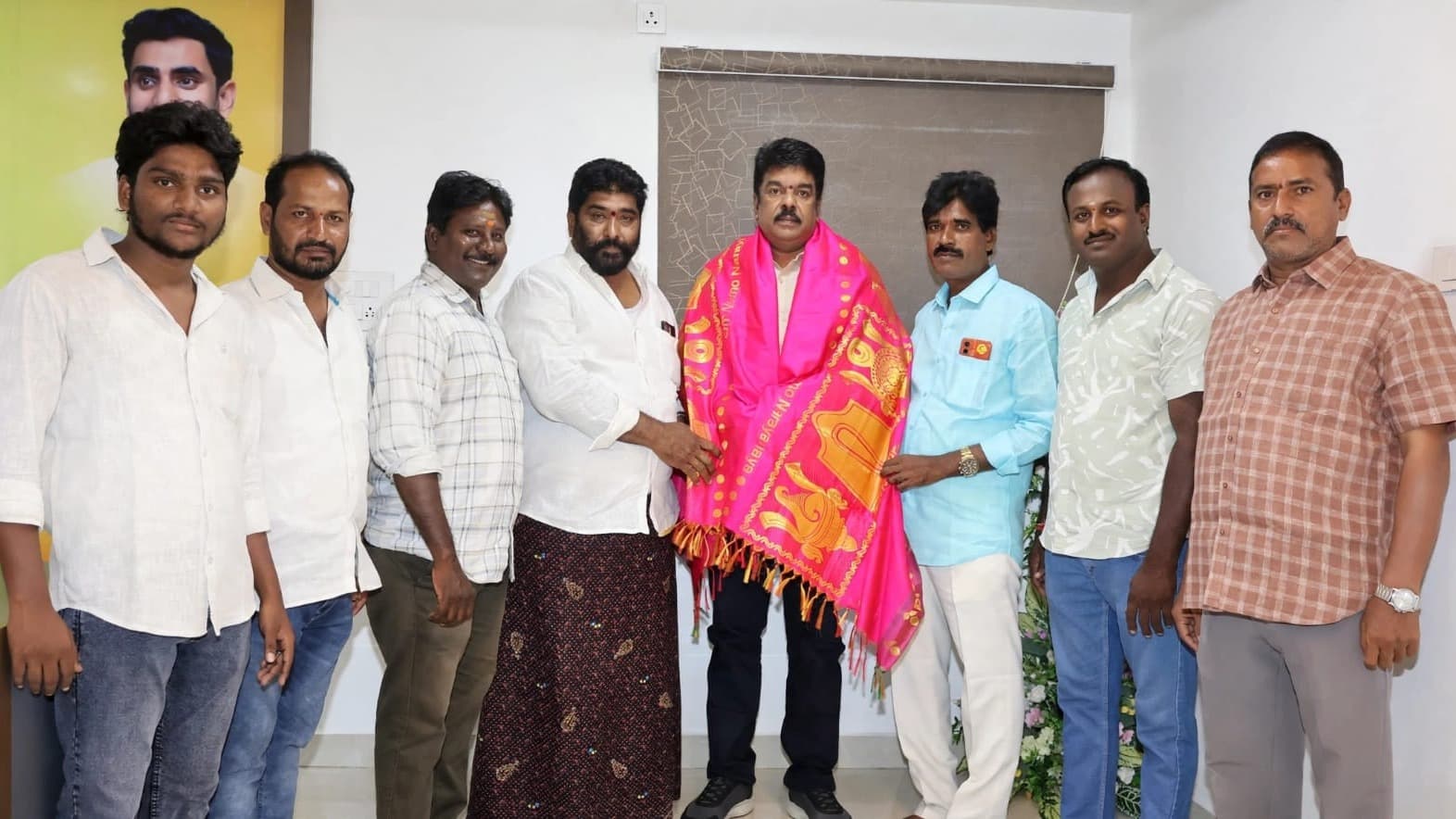 బొండా ఉమాకు 64వ డివిజన్ నేతల శుభాకాంక్షలు