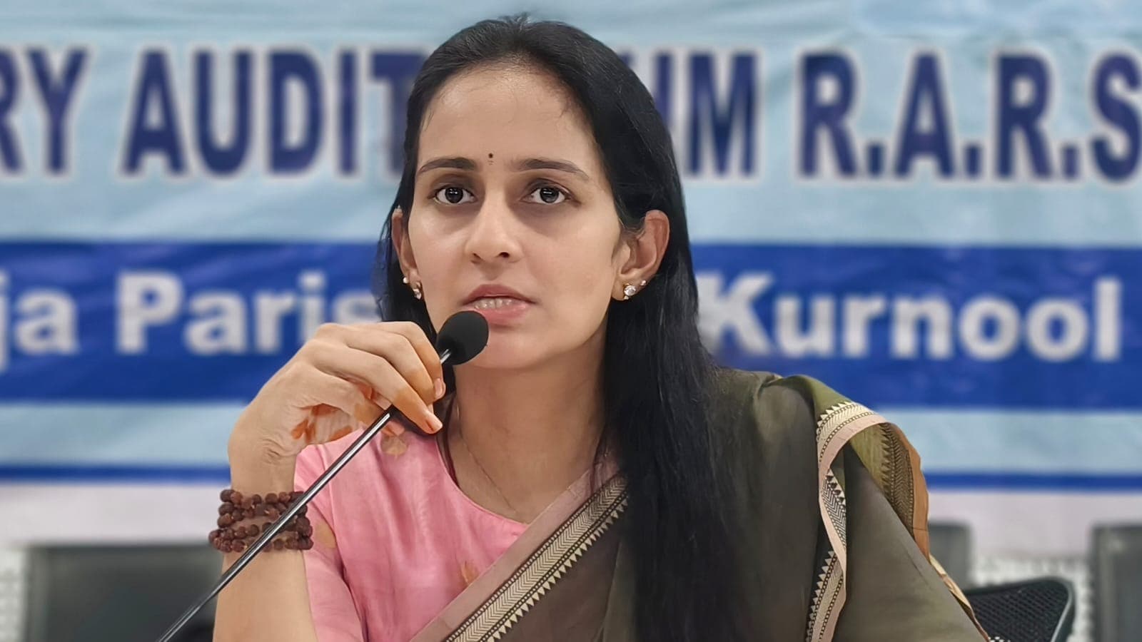 కేంద్ర పథకాల అమలులో నంద్యాలపై బైరెడ్డి శబరి ఫోకస్