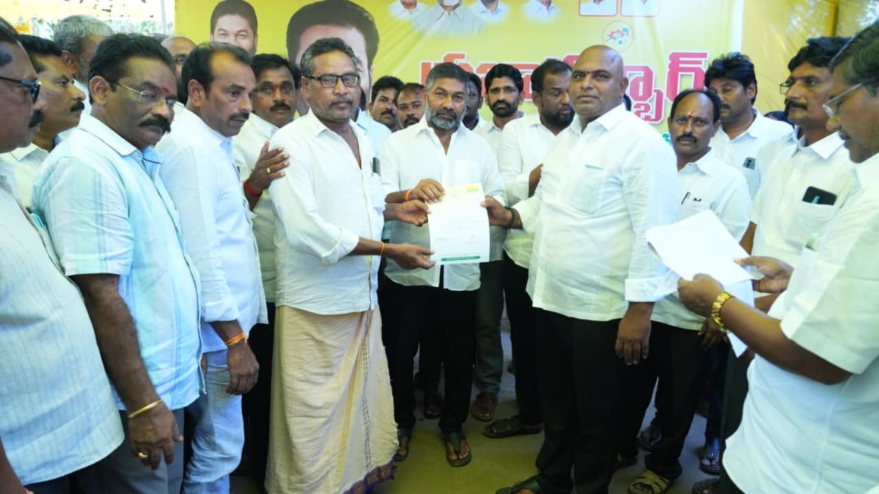 పేదలకు ముఖ్యమంత్రి సహాయనిధి కొండంత అండ: గిరిధర్ రెడ్డి