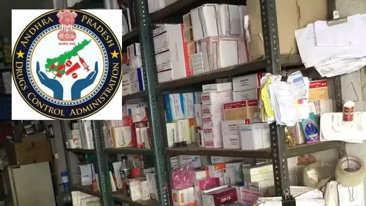 ఏపీలో మందుల దుకాణాలపై తనిఖీలు