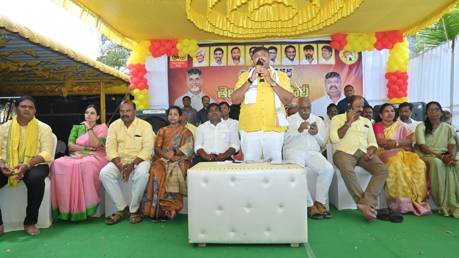 స్థానిక ఎన్నికల్లో గెలుపే లక్ష్యం: గురజాల జగన్ మోహన్