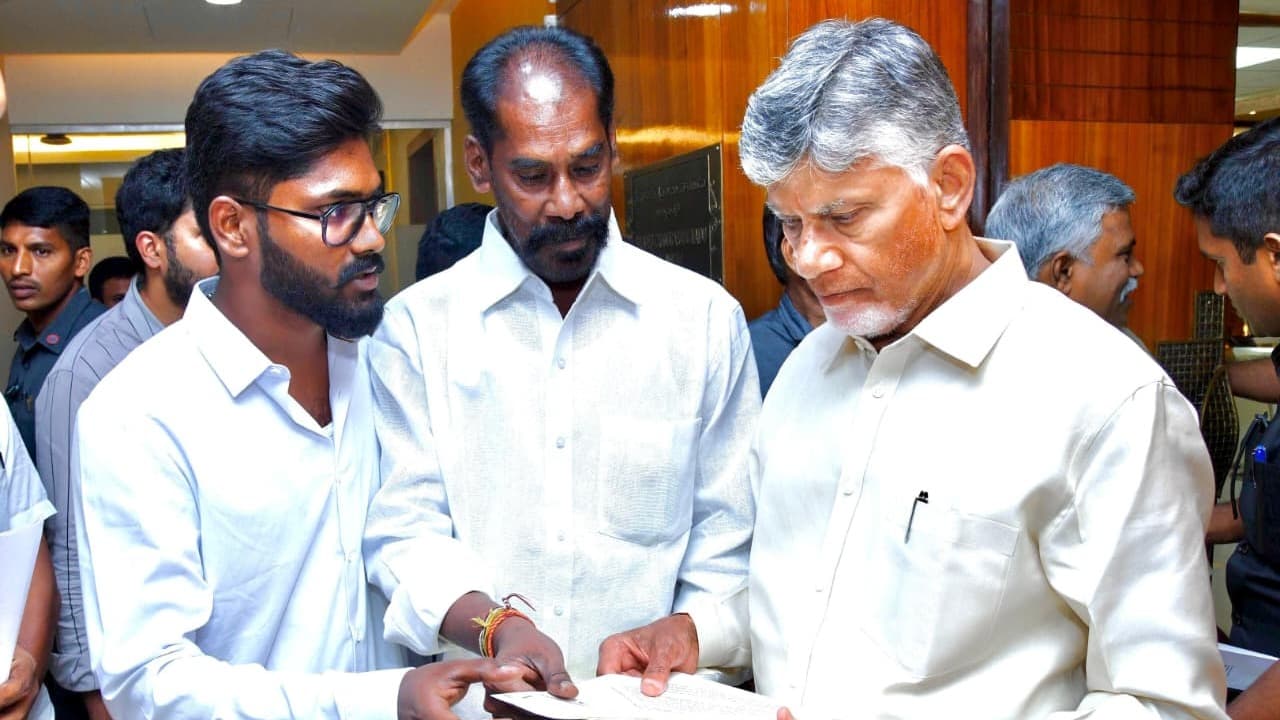 మంగంపేట చిన్న పరిశ్రమలను ఆదుకోవాలి: గల్లా శ్రీనివాసులు