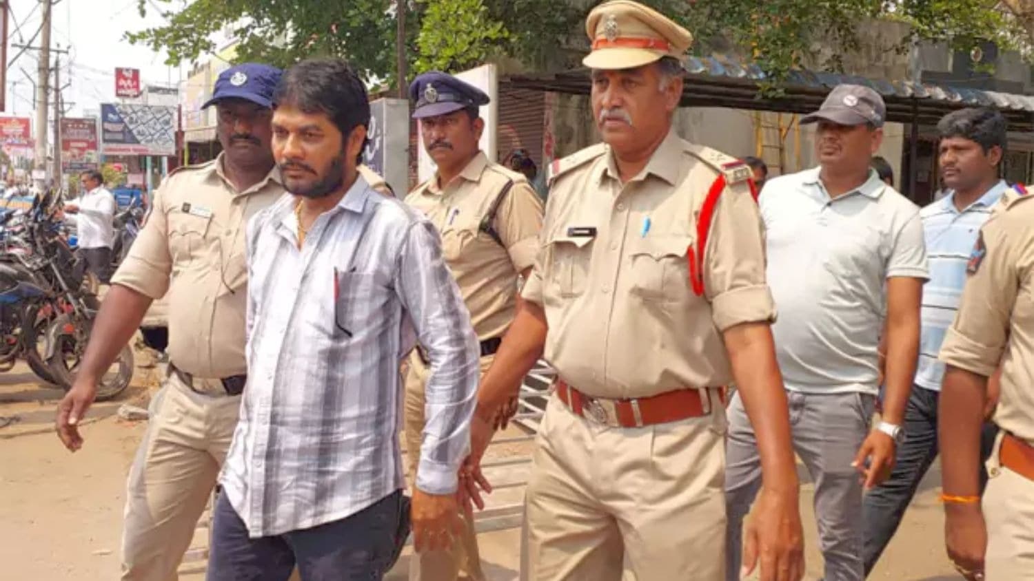 'అనంతబాబు'కు సుప్రీంకోర్టులో దక్కని ఊరట..!