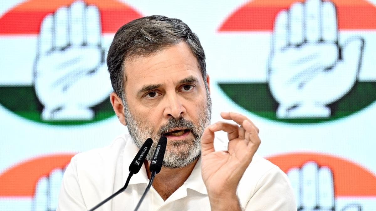 200 మంది అధికారులు టచ్‌లో ఉన్నారు: రాహుల్ గాంధీ