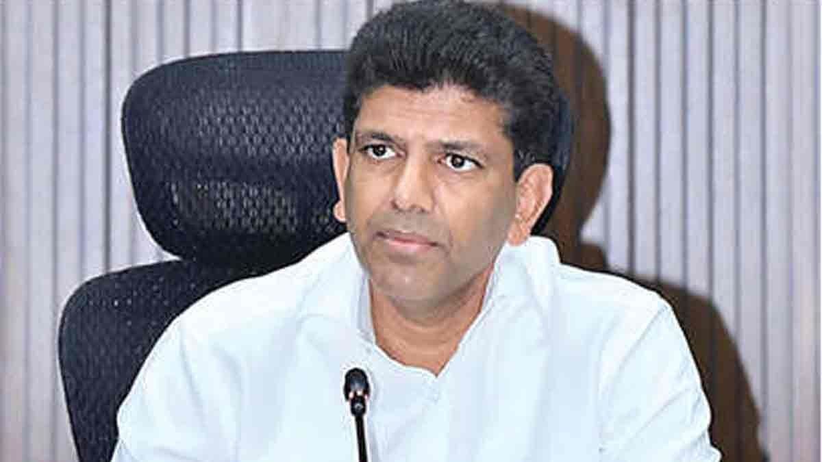 పోస్టల్ శాఖ ఆదాయం రూ.3 వేల కోట్లే లక్ష్యం: పెమ్మసాని
