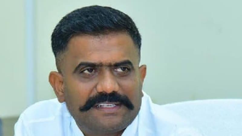 సీఐ ప్రభాకర్‌పై కేతిరెడ్డి దూషణలు, బెదిరింపులు