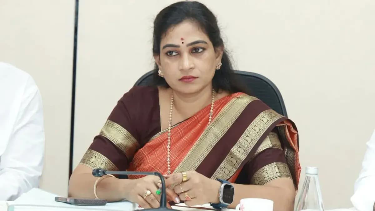 ఐదు రోజులు అప్రమత్తంగా ఉండాలన్న హోంమంత్రి అనిత