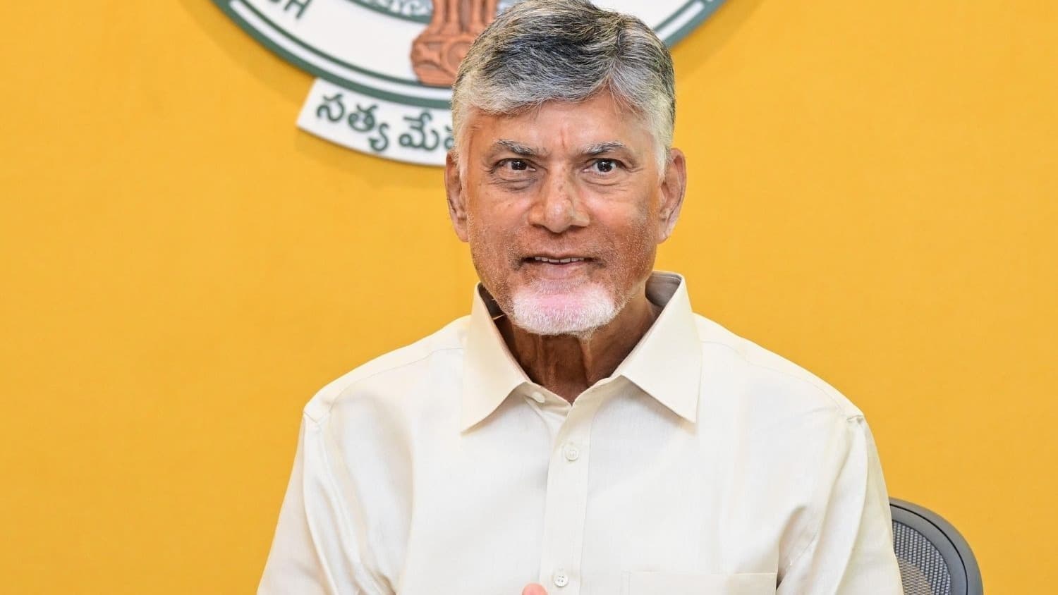 పైడితల్లి సిరిమానోత్సవం ఆధ్యాత్మిక విశ్వాసానికి ప్రతీక: చంద్రబాబు