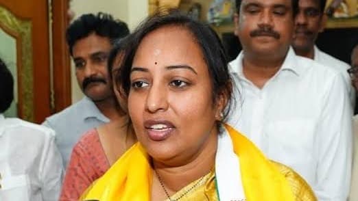 కోవెలమూడి లక్ష్మీ అపర్ణ ప్రచారంలో జోరు