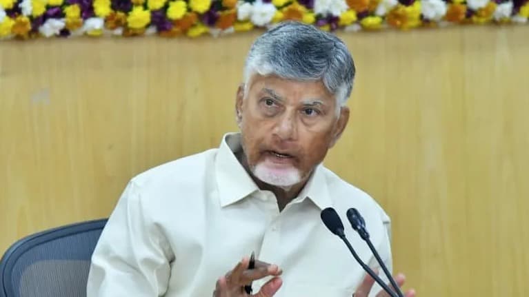 రెబల్ అభ్యర్థులపై చంద్రబాబు కీలక ఆదేశాలు